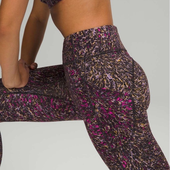 Lululemon Invigorate High-Rise Tight 25" - Picture 14 of 14